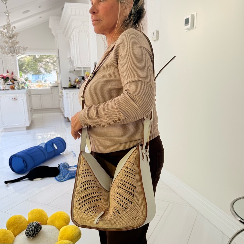 Loewe Hammock Bag, Raffia and White Leather - Picture 11 of 17